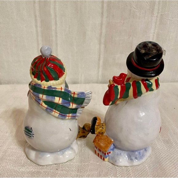 Porcelain Ceramic Frosty Salt Pepper Shakers - Picture 2 of 5